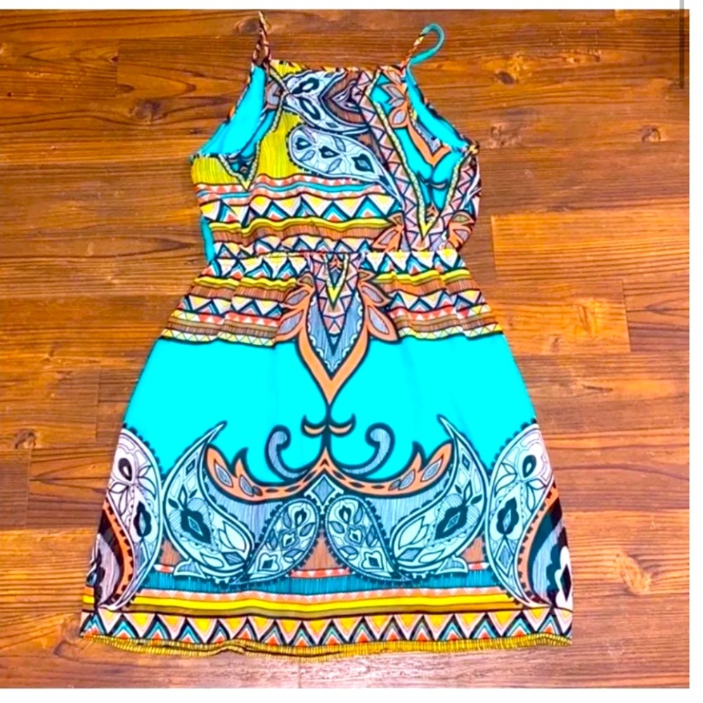 Super hot, gorgeous teal rare find dress